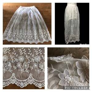 American Vintage tulle skirt embroidered 3D flowers scalloped hem size medium